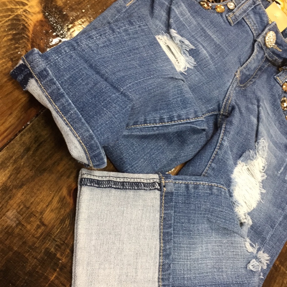 Capris - Picture 6 of 7